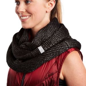 NWT OrangeTheory Fitness Metallic Infinity Scarf